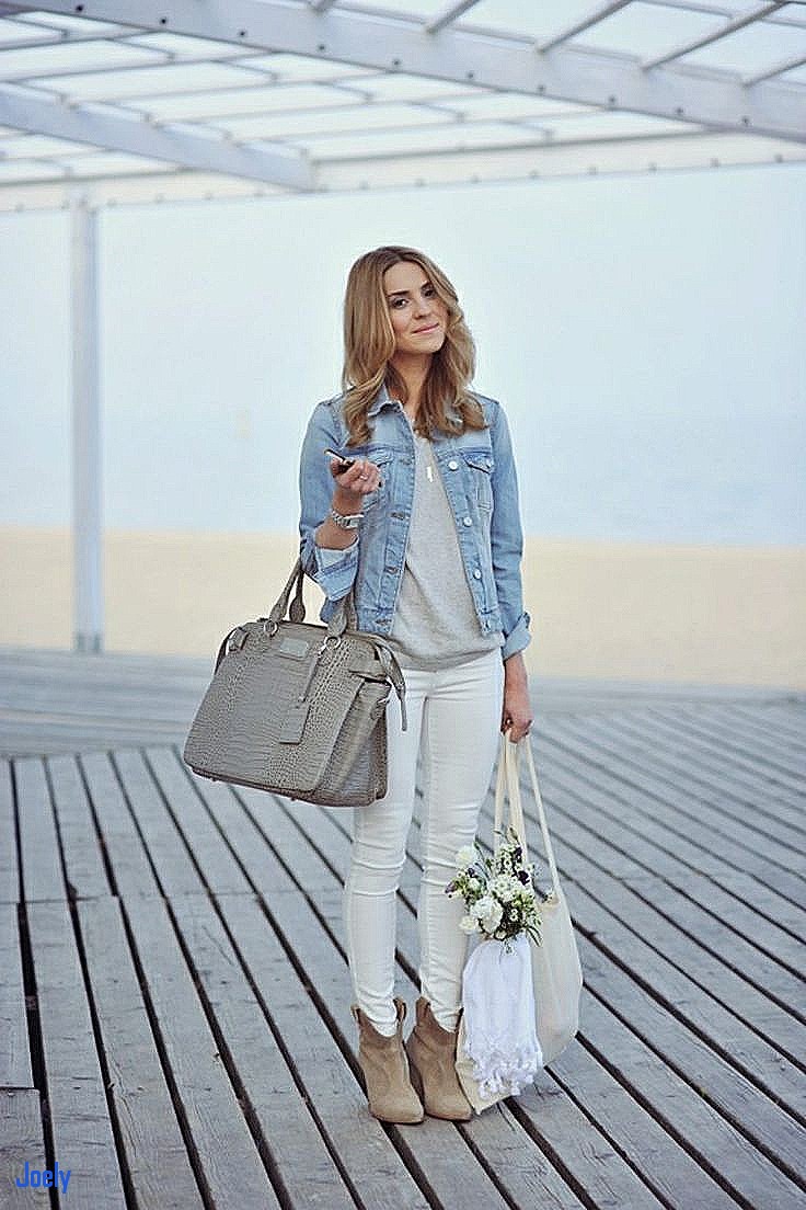 une femme bien habillé
